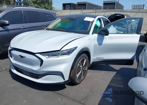 2023 Ford Mustang Mach-E Premium z USA, uszkodzony, nr VIN 3FMTK3R45PMB01312